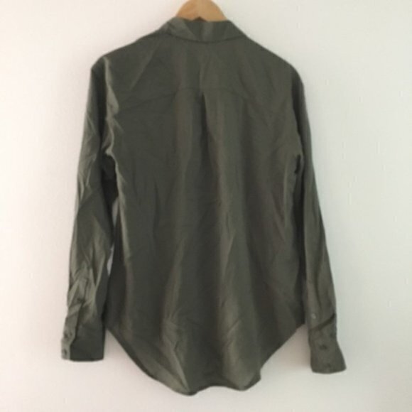 5/$15 New Target a new day Button Down Shirt - Picture 5 of 5